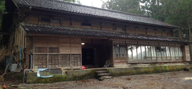 富山県上市町の山奥にたたずむ映画「おおかみこどもの雨と雪」のおうち