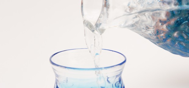 乾杯は日本酒で行うべし！ 佐賀県が 「日本酒で乾杯を推進する条例案」