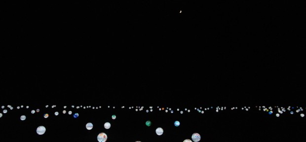 種子島宇宙センターに お手製の星空。こどもたちによる 「星空イルミネーション」