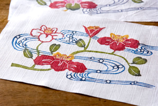 型のりを落とし、アイロンをかけた完成作品