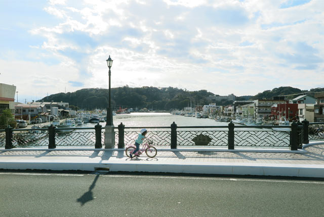 娘とサイクリング中