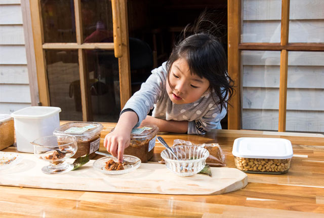 味噌をつまみ食い