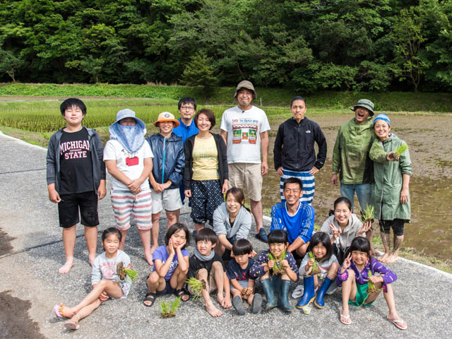 2019年も田植え後に記念撮影
