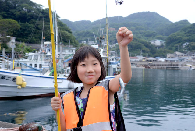 釣り上げた子ども