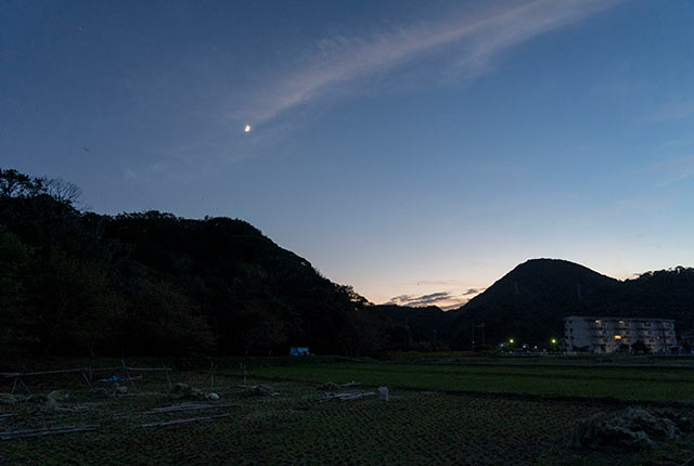 下田の夜空