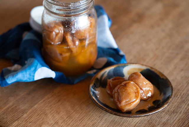 蜂蜜につけた梅干し