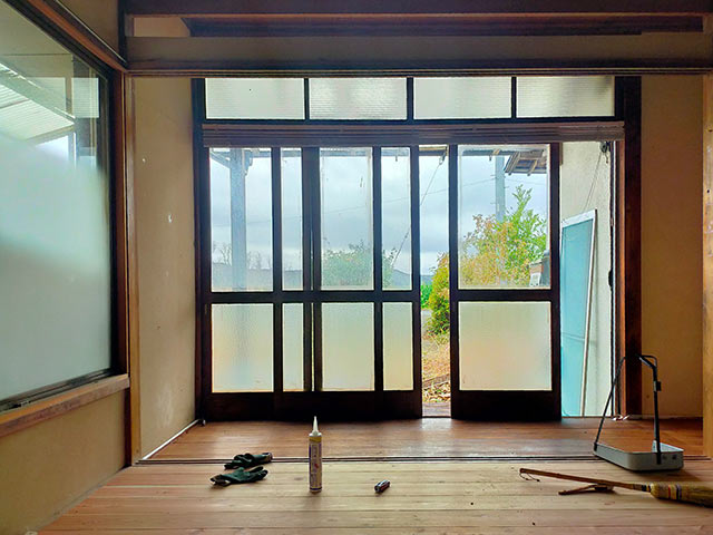 離れをリノベーション中