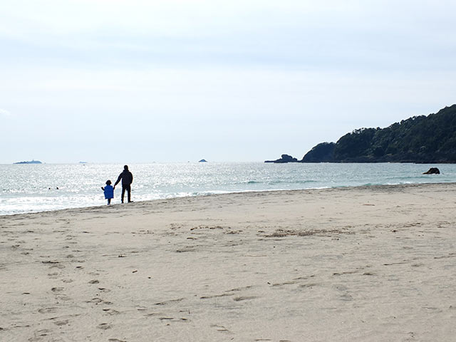 冬の吉佐美大浜