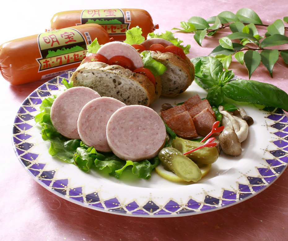 明宝ハムをつくる時に出る新鮮なスジ肉を使ったソーセージ。