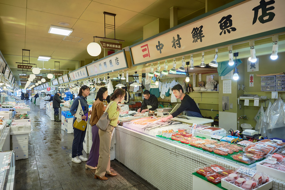 OMO5 函館 by 星野リゾート「なまら満足！朝の自由市場 専門店めぐり」