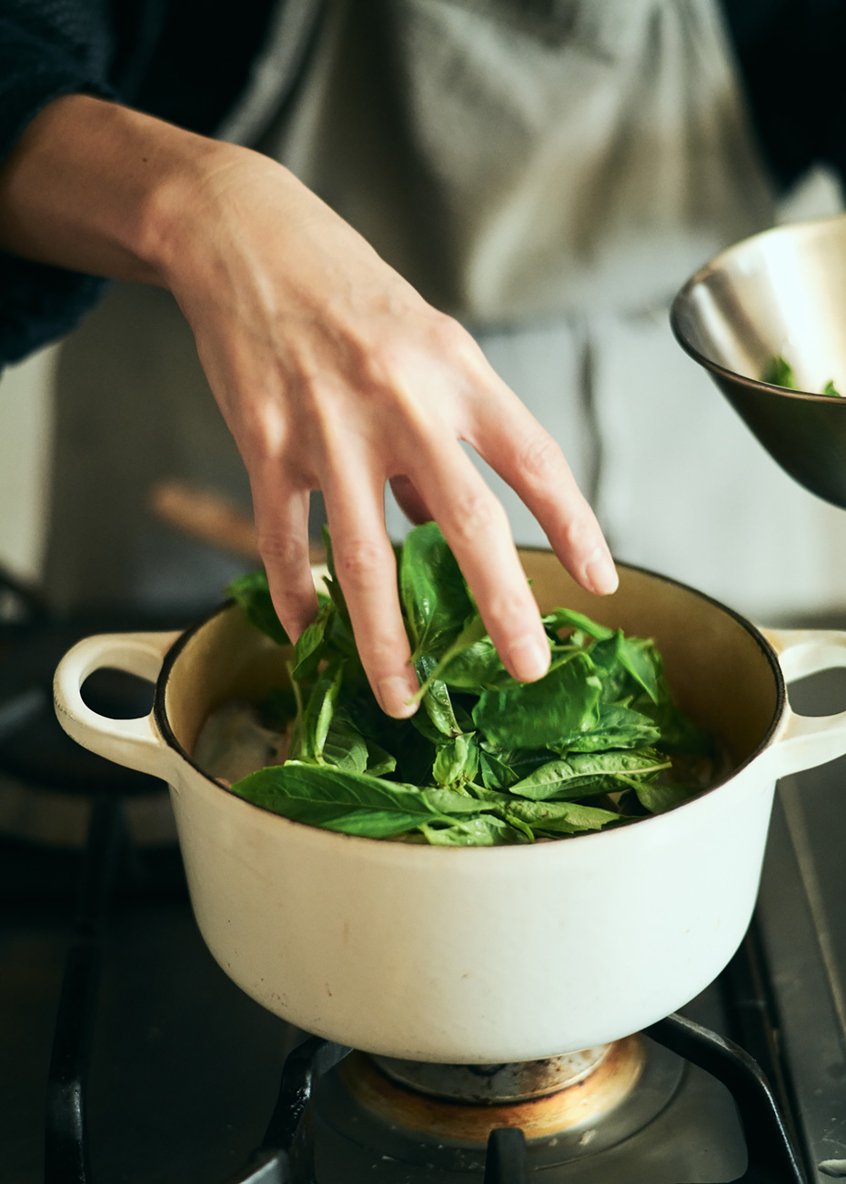 アサリと豚肉のバジルココナッツ煮こみ つくり方