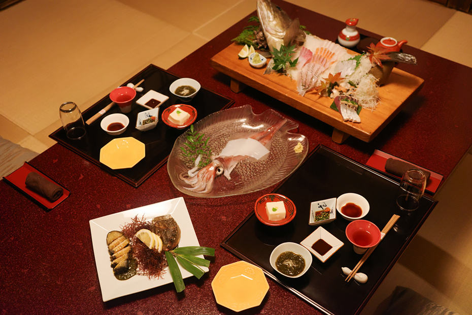 平山旅館の会席料理