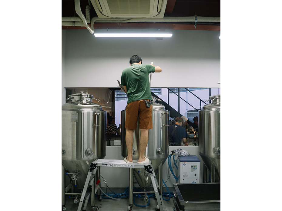 醸造家たちがそれぞれの酒造りを行うシェア型の醸造所。