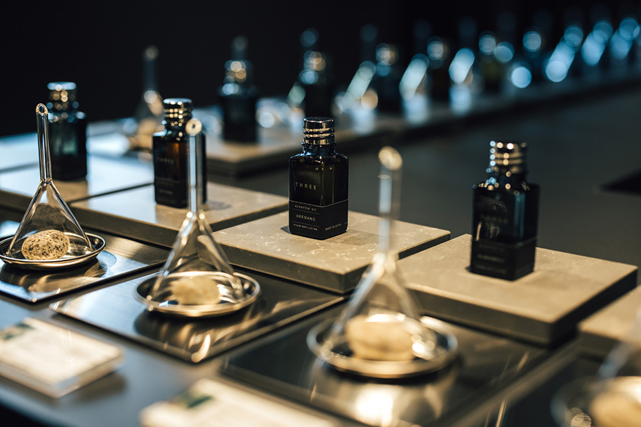 古民家を改装した「THREE Aroma Distillery」。