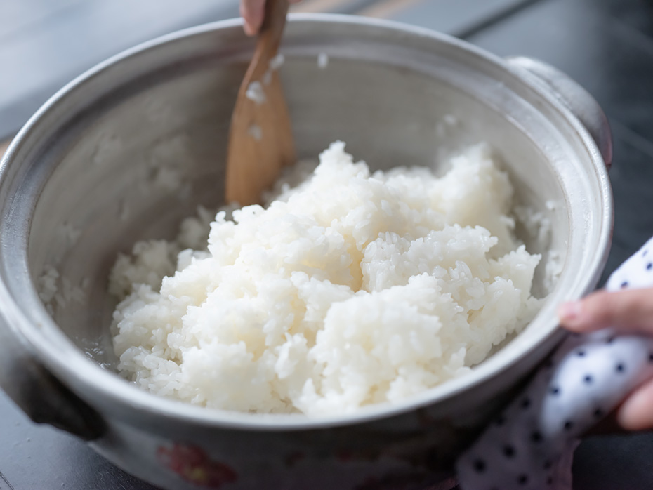 炊きあがりました！つやつやに輝いています。