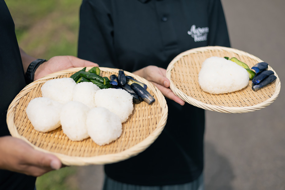 きゅうりとなすの浅漬けを一緒に。