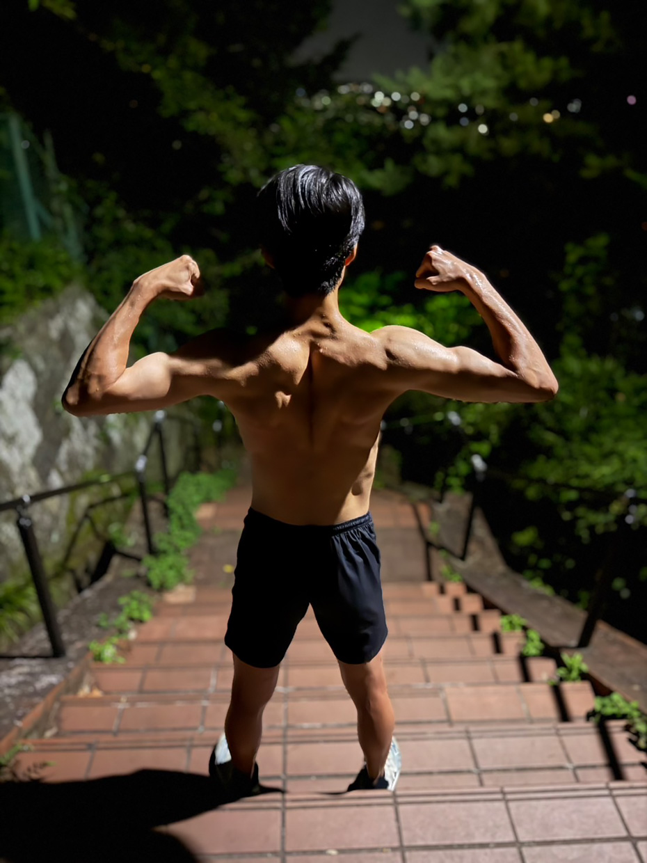 〈宇都宮市水道山の階段〉