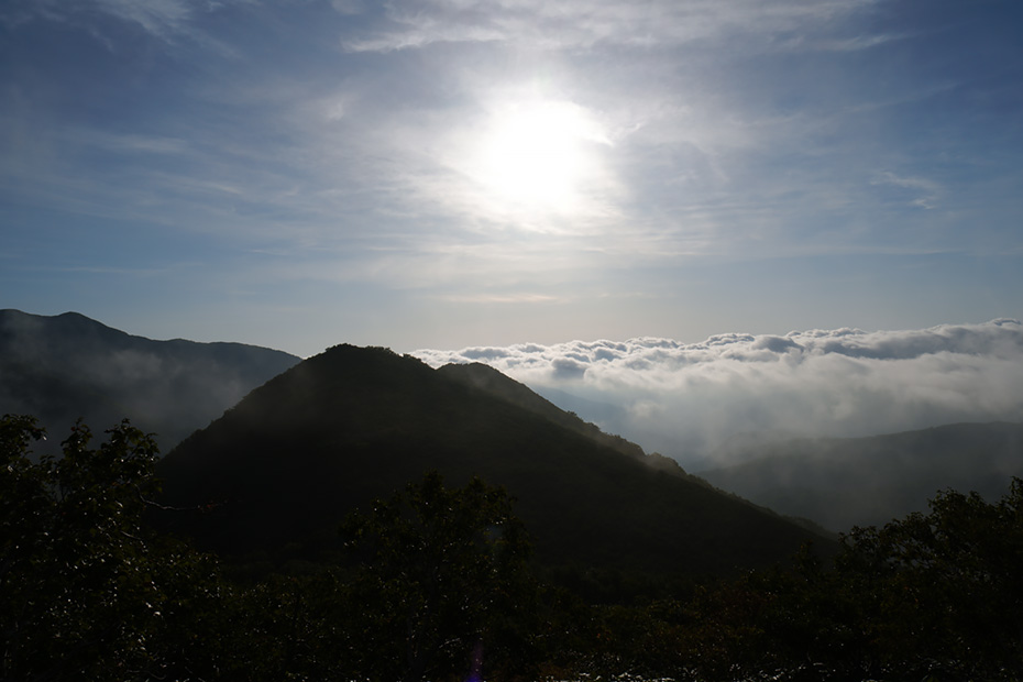知床峠の夜明け。