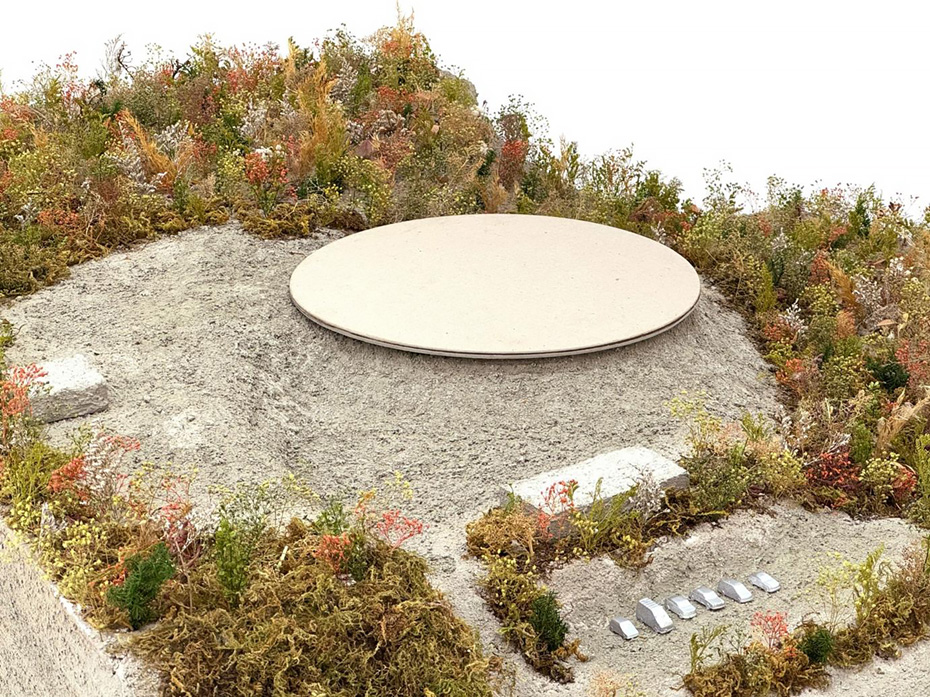 海を見渡す丘の上に完成予定の《時の海 – 東北》美術館（仮称）。　写真提供：「時の海 – 東北」プロジェクト実行委員会