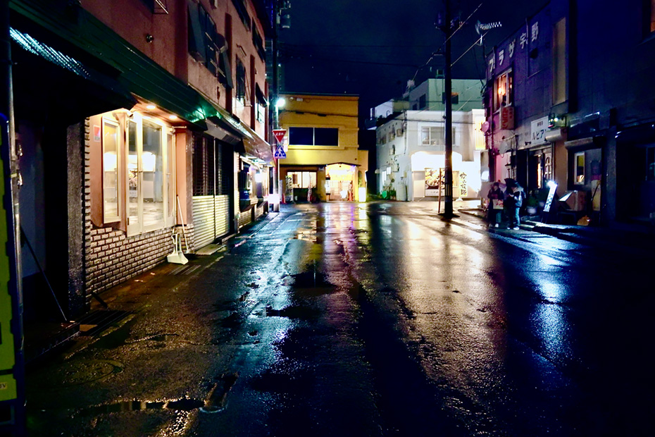 弘前の夜の街