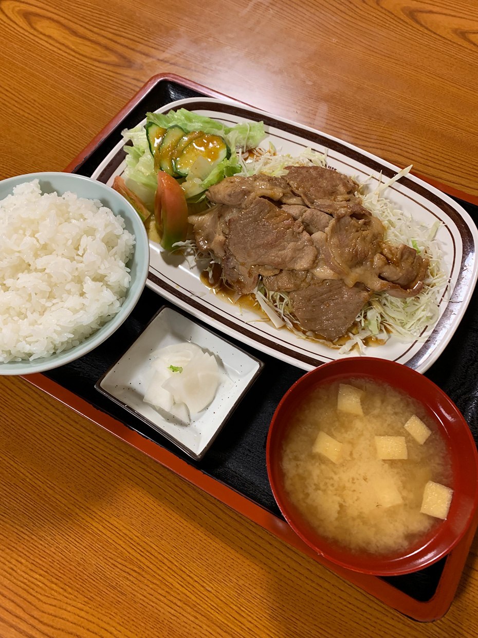 〈MOKICHI TRATTORIA〉