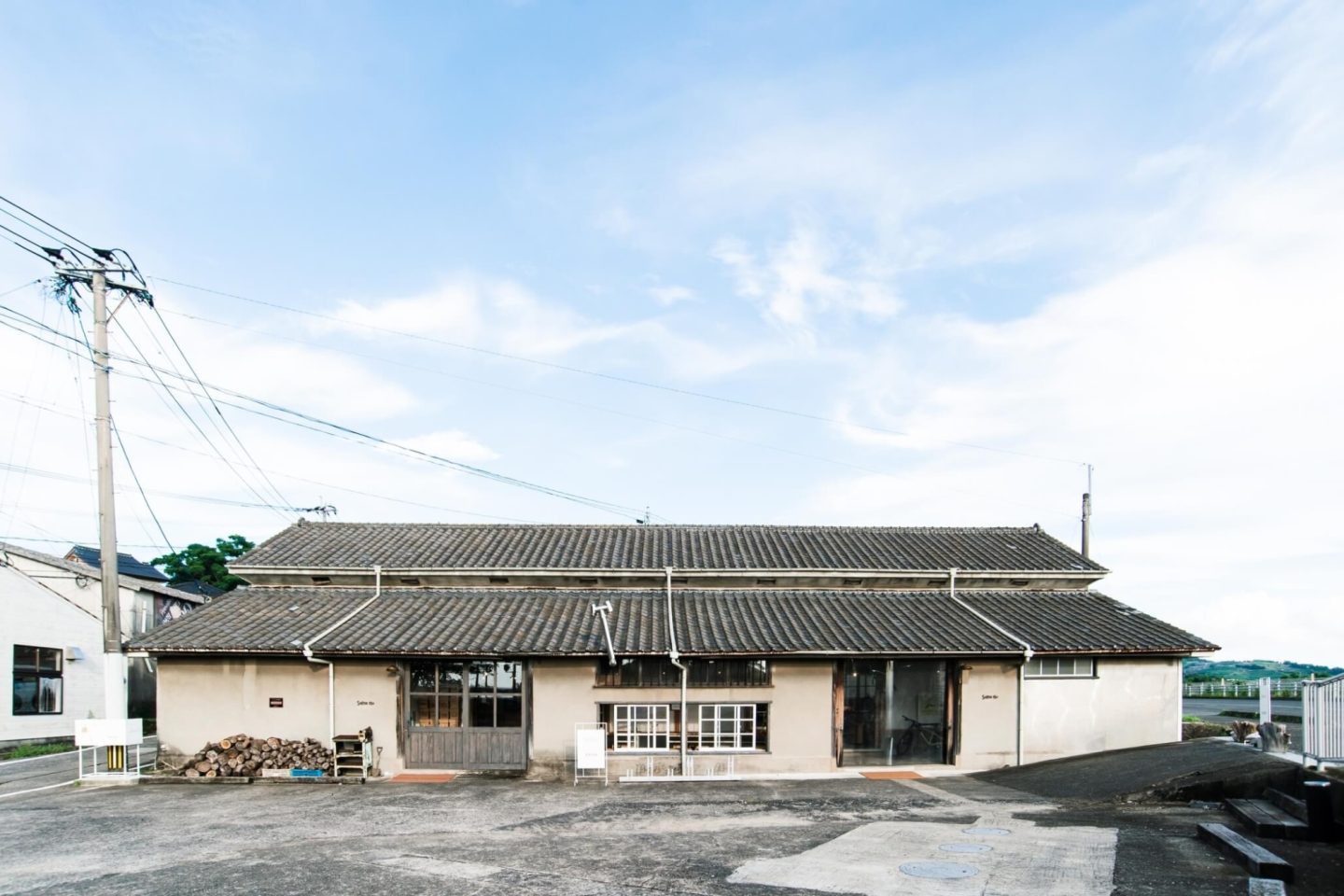 〈sorrisoriso 千綿第三瀬戸米倉庫〉