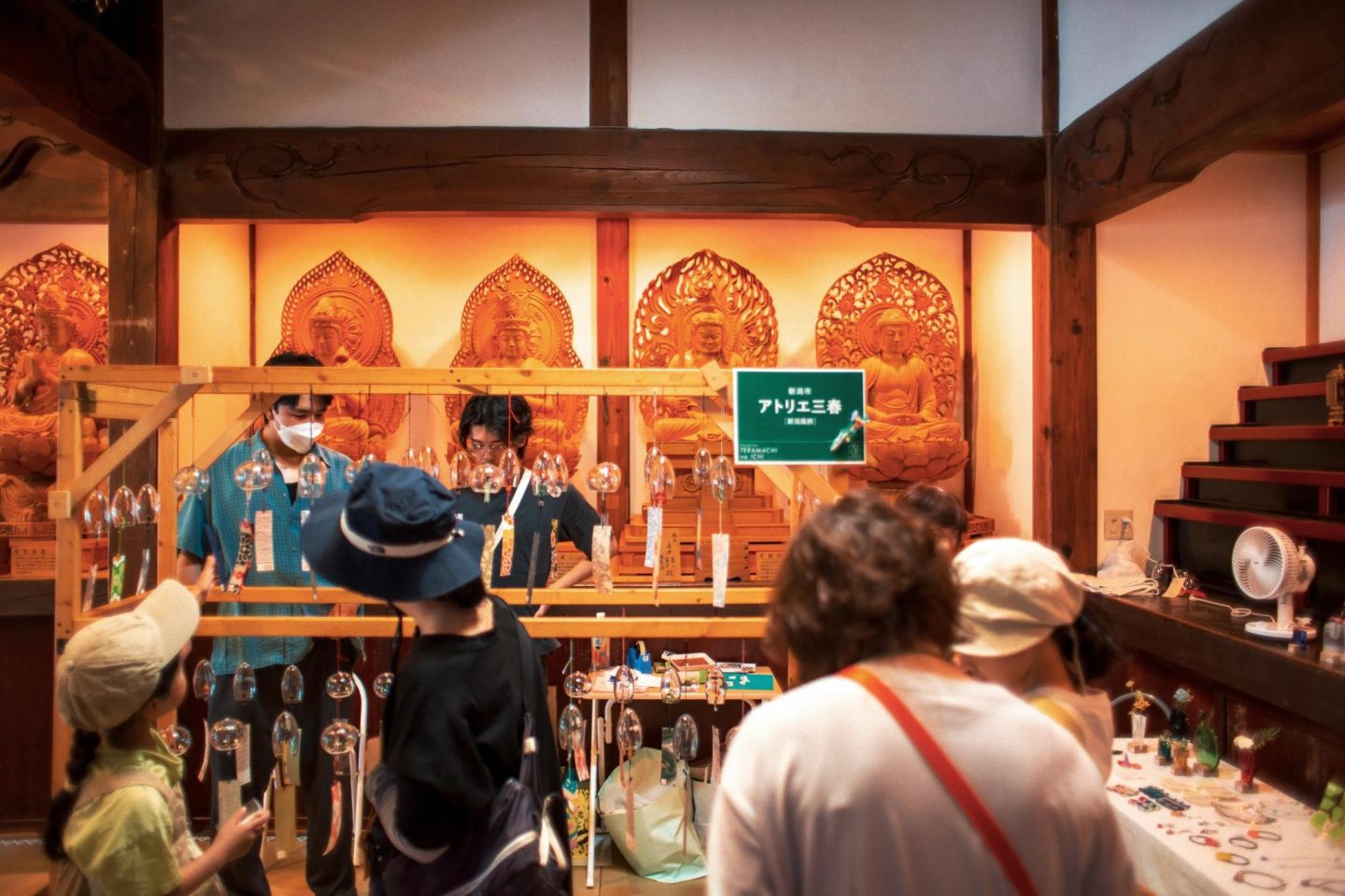 「しばた寺びらき」　坐禅の様子