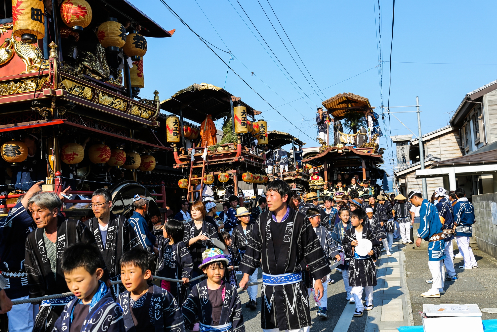 新潟県村上市で毎年7月6日・7日に行われる「村上大祭」　稚児行列に参加する子どもたち