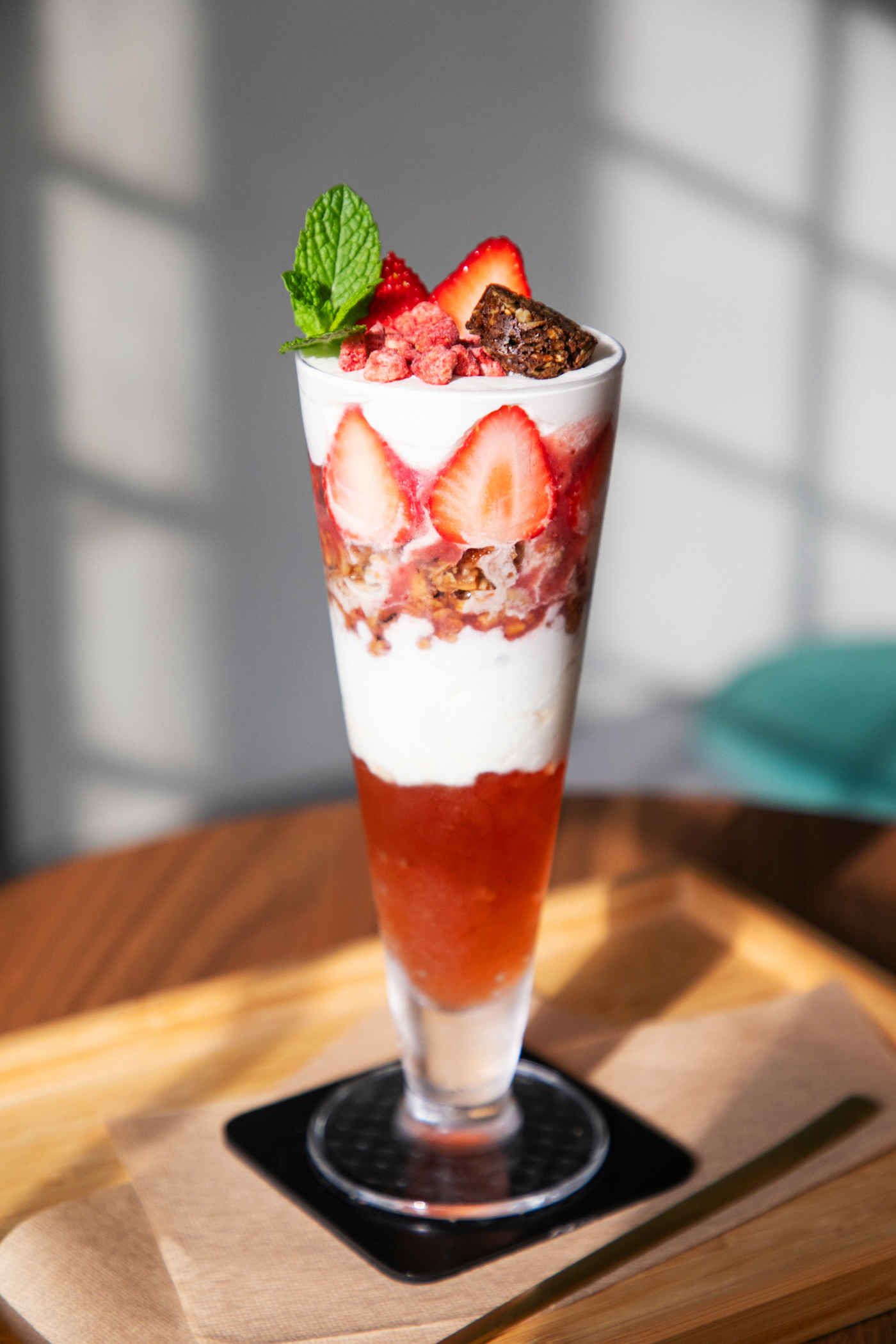 Cafe Coucouのいちごパフェ