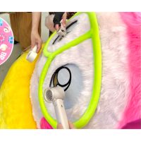 全力で動いた後は、ファンのみんなが冷やしてくれることも。