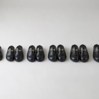 ユニセックスサイズで展開する「Sabrina」