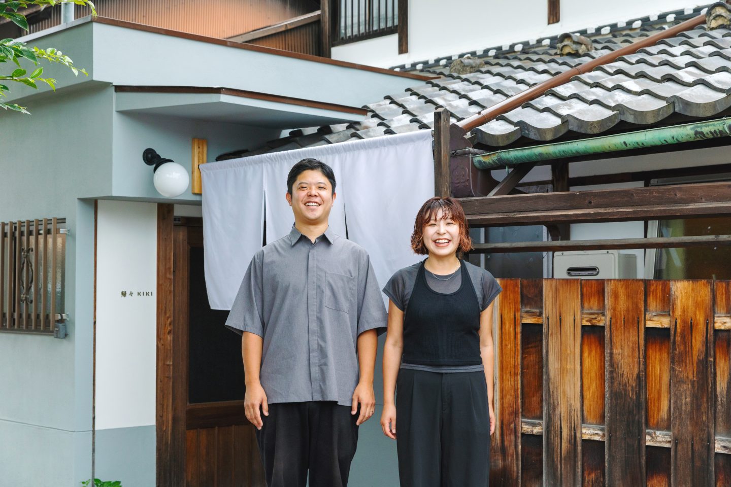 〈KISSA 喫酒と喫サ〉オーナーの富谷美咲さんとパートナーの大垣満さん