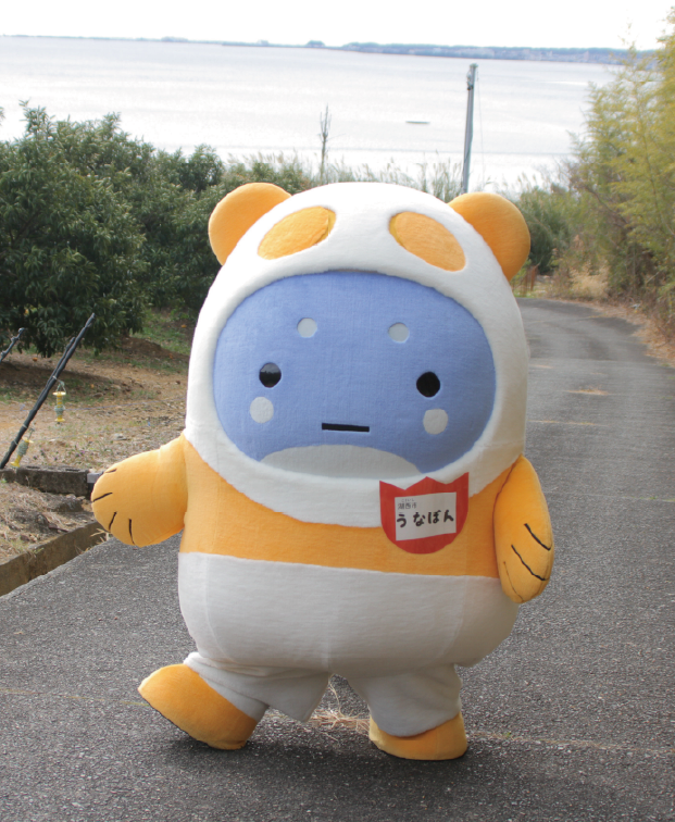 パンダのふりをした、うなぎのキャラクター!?静岡県湖西市「うなぽん」のユニークな日常