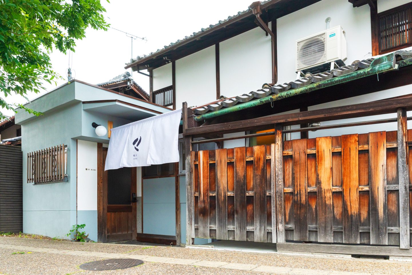 奈良県大和郡山市の一棟貸し宿〈帰々 KIKI〉の外観